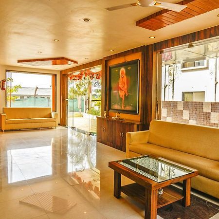 Oyo 4316 Hotel Sai Empire Shirdi Extérieur photo