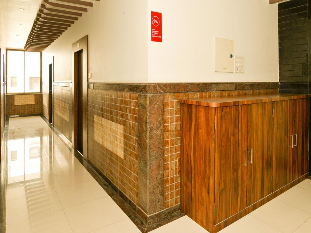 Oyo 4316 Hotel Sai Empire Shirdi Extérieur photo